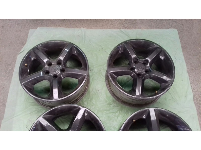 Recambio de juego llantas para opel astra gtc cosmo referencia OEM IAM A1S19 7JX17 ET39