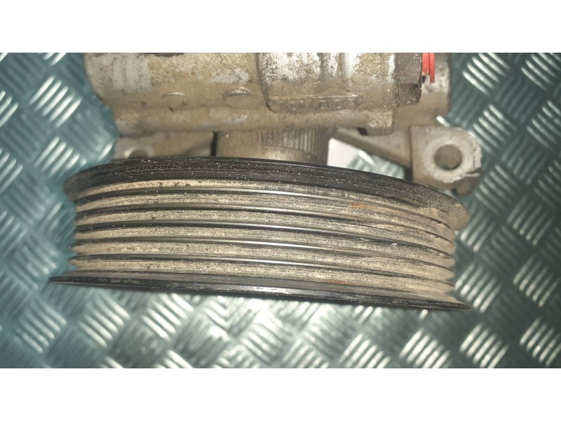 Recambio de bomba direccion para ford transit connect (tc7) furg. referencia OEM IAM 2T143A696AE  