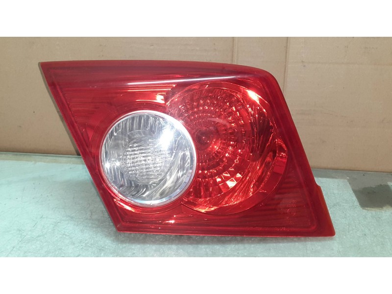 Recambio de piloto trasero izquierdo interior para chevrolet lacetti cdx referencia OEM IAM 1156  