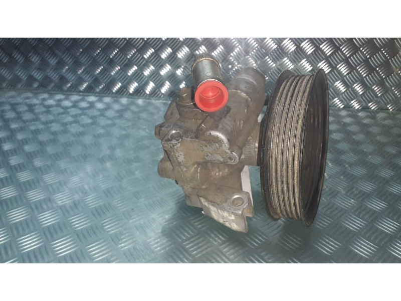 Recambio de bomba direccion para ford transit connect (tc7) furg. referencia OEM IAM 2T143A696AE  