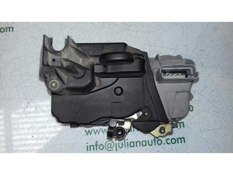 Recambio de cerradura puerta delantera izquierda para peugeot 307 (s1) xr referencia OEM IAM  6 PINES GRIS