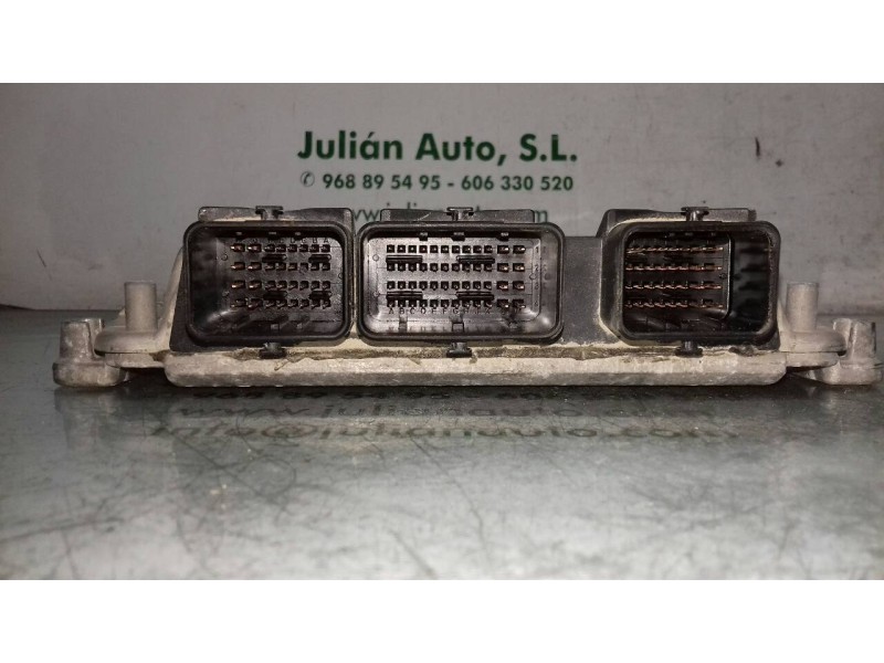 Recambio de centralita motor uce para peugeot 307 (s1) xs referencia OEM IAM 9647472780 0281011081 BOSCH