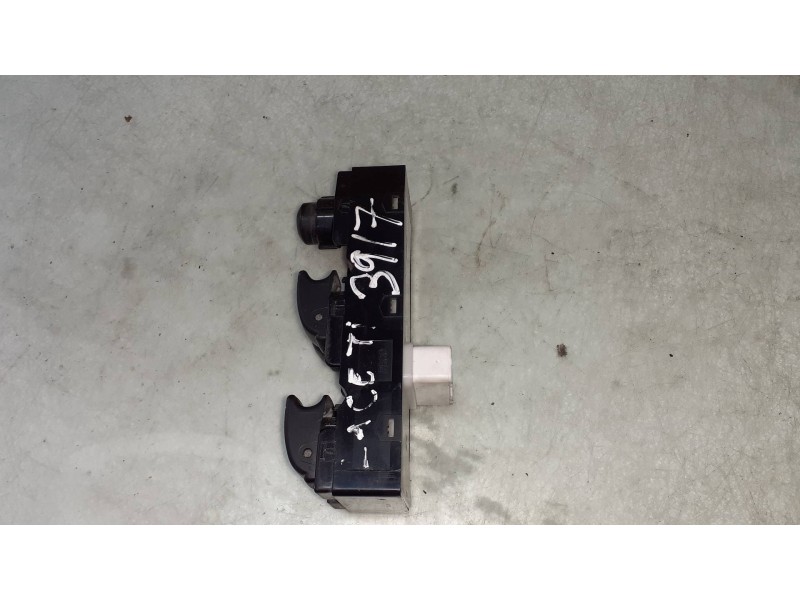 Recambio de mando elevalunas delantero izquierdo para chevrolet lacetti cdx referencia OEM IAM 621W04460  CONECTOR 14 PINES