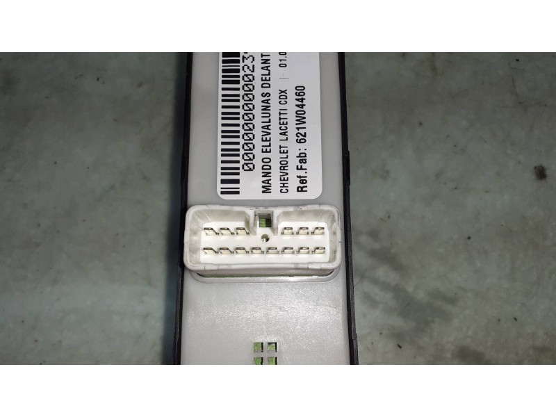 Recambio de mando elevalunas delantero izquierdo para chevrolet lacetti cdx referencia OEM IAM 621W04460  CONECTOR 14 PINES