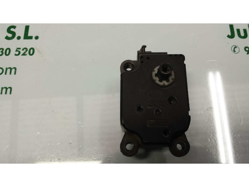 Recambio de motor calefaccion para mercedes-benz clase c (w203) berlina referencia OEM IAM A2038201642 EAB501 BEHR