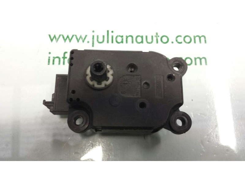 Recambio de motor calefaccion para mercedes-benz clase c (w203) berlina referencia OEM IAM A2038201642 EAB501 BEHR