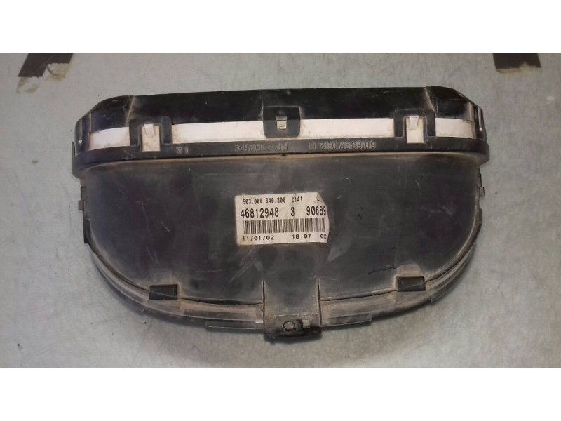Recambio de cuadro instrumentos para fiat punto berlina (188) 1.2 8v referencia OEM IAM 46812948 503000340300 46812948390689