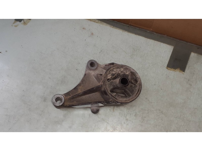 Recambio de soporte motor para opel astra h ber. cosmo referencia OEM IAM 13125635 511671286 JH