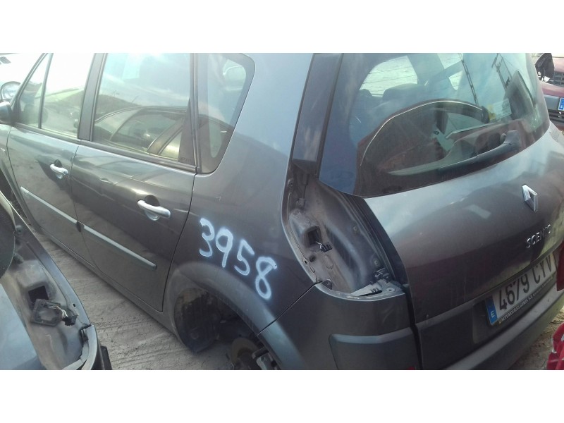 renault scenic ii del año 2004