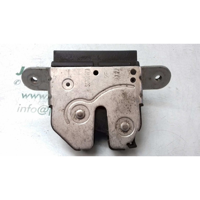 Recambio de cerradura maletero / porton para opel corsa d ´´111 years´´ referencia OEM IAM 55701971  