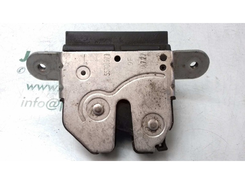 Recambio de cerradura maletero / porton para opel corsa d ´´111 years´´ referencia OEM IAM 55701971  