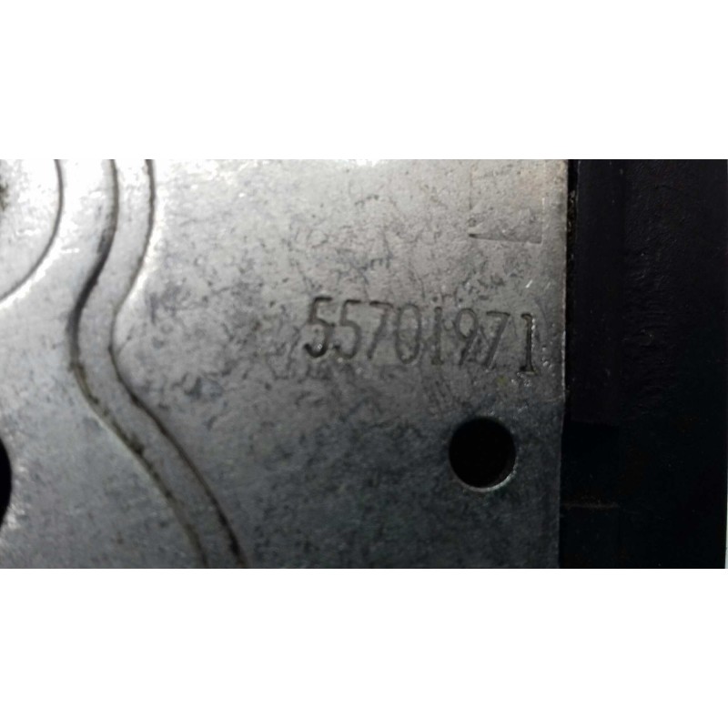 Recambio de cerradura maletero / porton para opel corsa d ´´111 years´´ referencia OEM IAM 55701971  