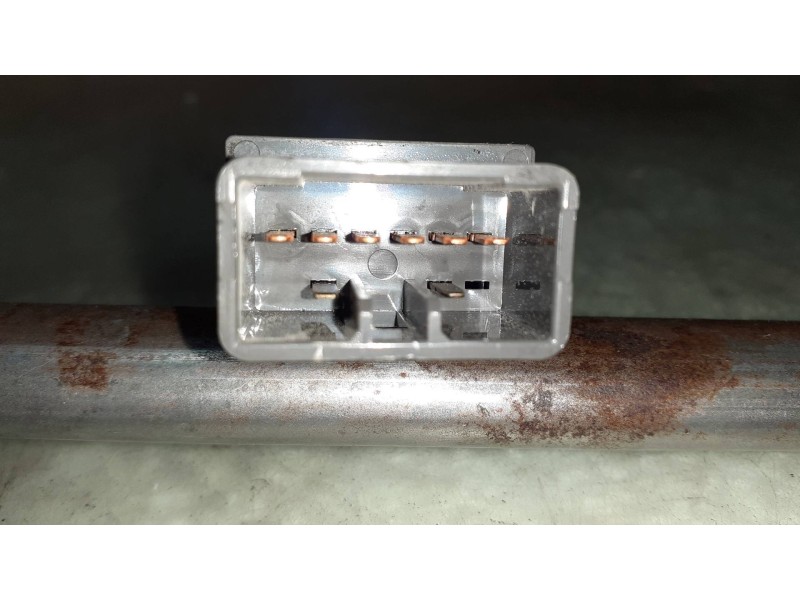 Recambio de warning para chevrolet lacetti cdx referencia OEM IAM 864W0140  CONECTOR 8 PINES