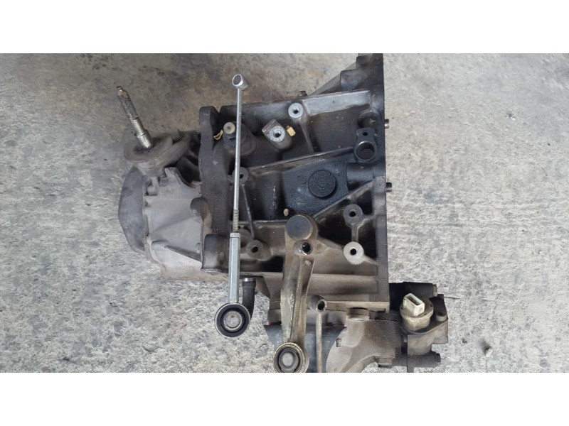 Recambio de caja cambios para peugeot 206 berlina x-line referencia OEM IAM 20DL72  5 VELOCIDADES