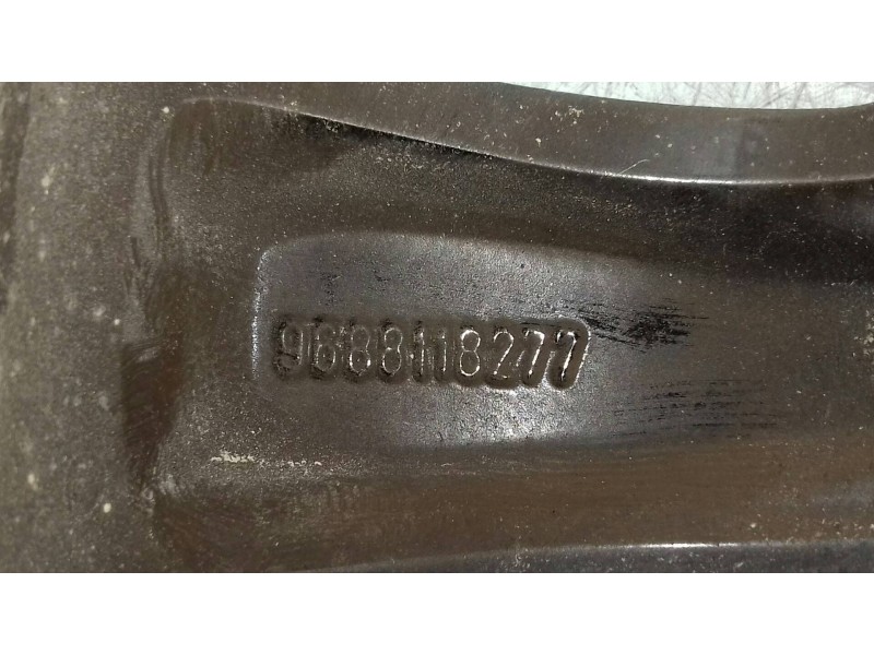 Recambio de llanta para citroen ds3 style referencia OEM IAM 9688118277 6JX16CH 
