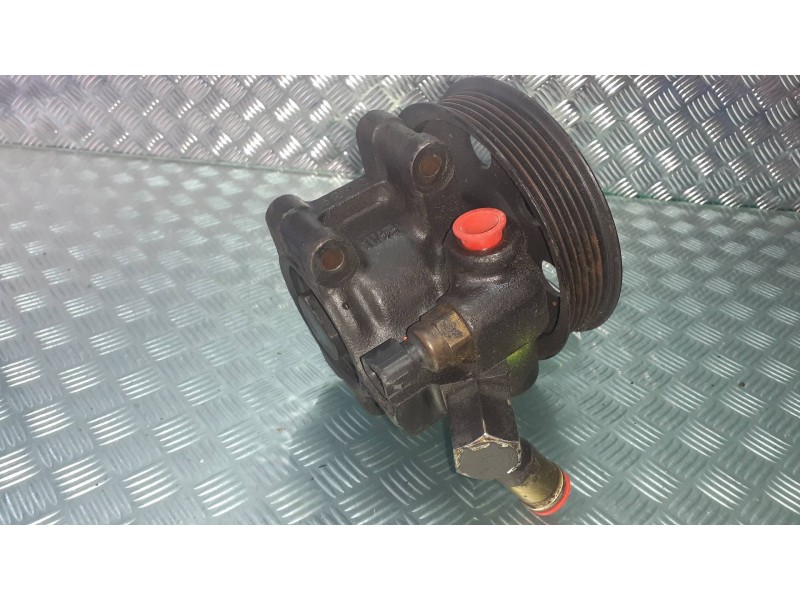 Recambio de bomba direccion para ford focus berlina (cak) ghia referencia OEM IAM HBDVC  8ME2202