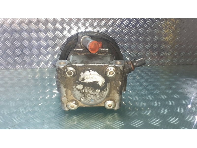 Recambio de bomba direccion para ford c-max (cb3) trend referencia OEM IAM 4M513A696AD 7613955148 30714048