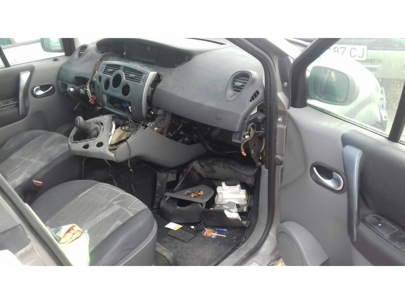 renault scenic ii del año 2004