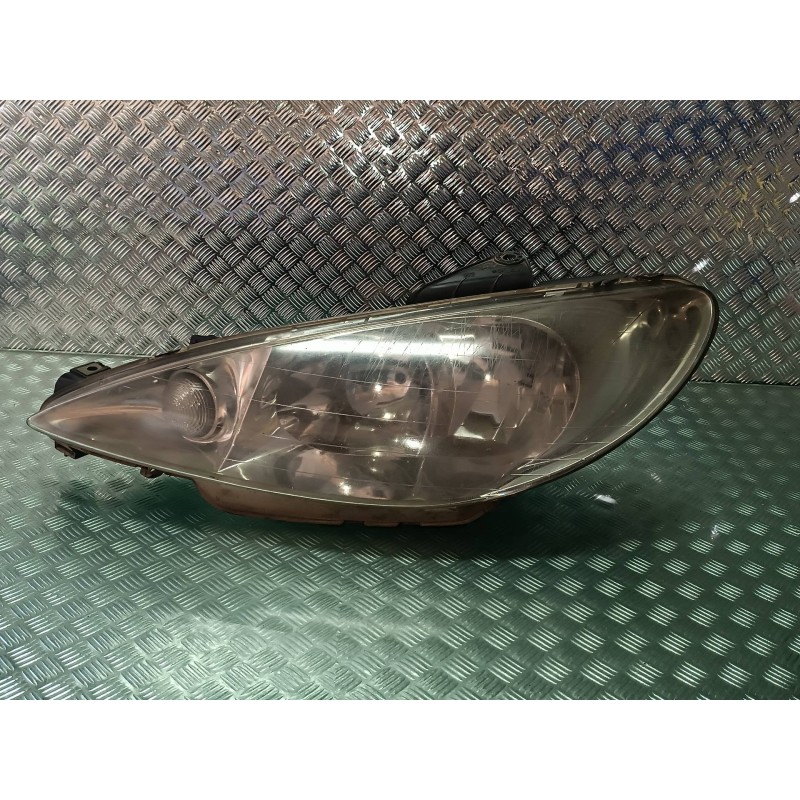 Recambio de faro izquierdo para peugeot 206 berlina xs-line referencia OEM IAM 9628666880 89001771 