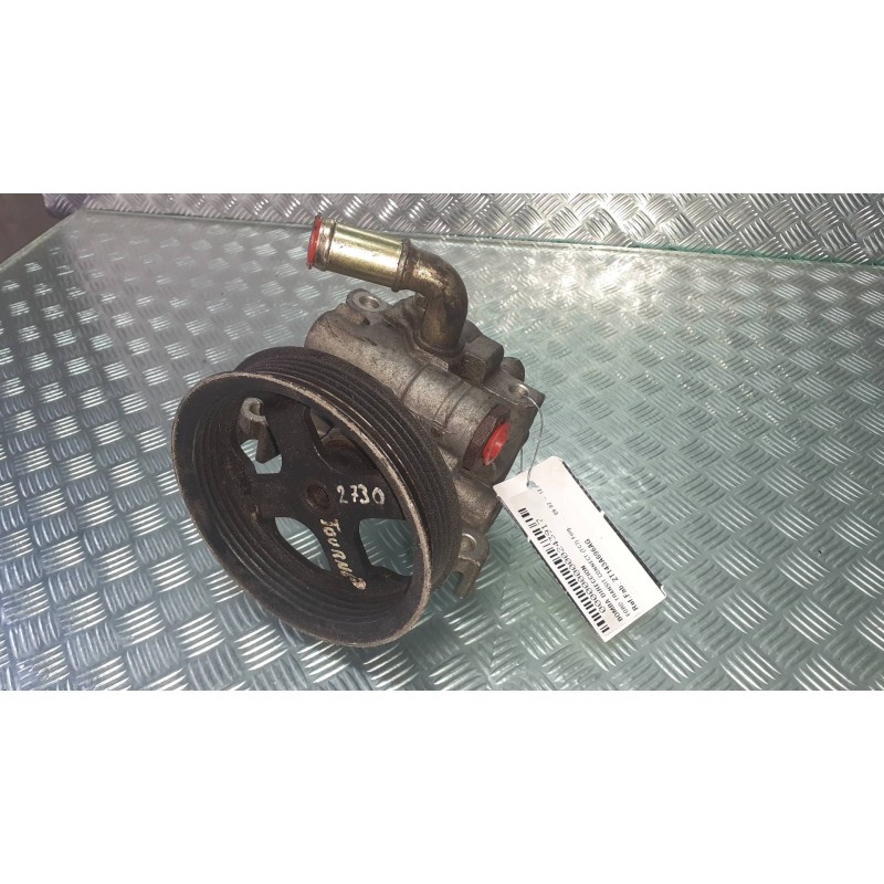 Recambio de bomba direccion para ford transit connect (tc7) furg. referencia OEM IAM 2T143A696AG  