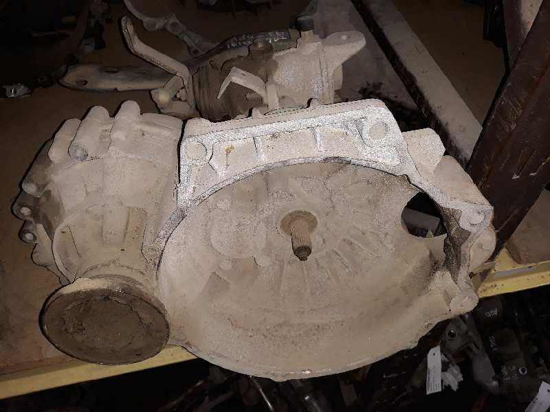 Recambio de caja cambios para seat toledo (1l) se referencia OEM IAM APW  5 VELOCIDADES