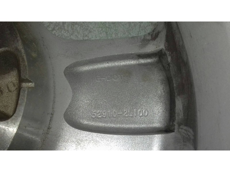 Recambio de llanta para kia sorento 2.5 crdi ex referencia OEM IAM 52010-2L100 5.5JX15 