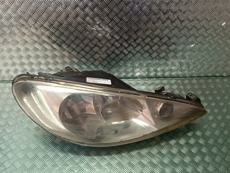 Recambio de faro derecho para peugeot 206 berlina xs-line referencia OEM IAM 89000520  