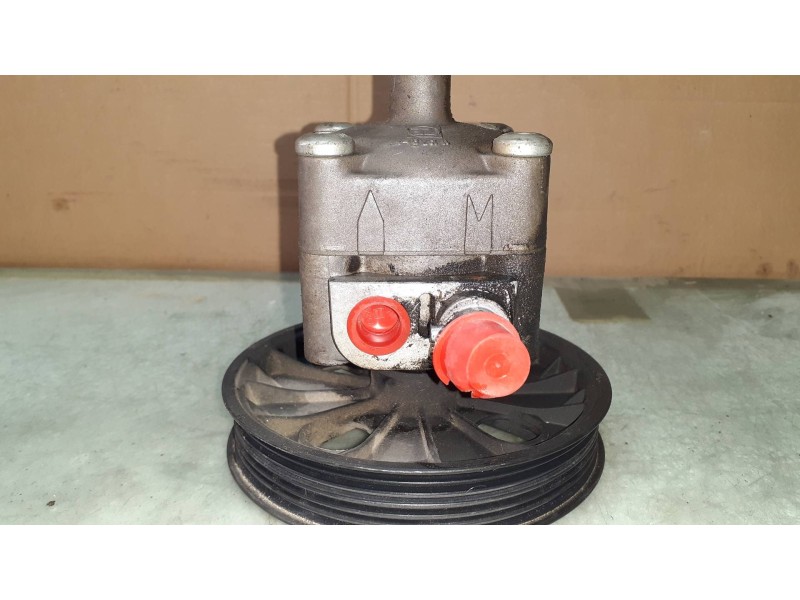 Recambio de bomba direccion para volvo s60 berlina 2.4 d referencia OEM IAM 7611332112  