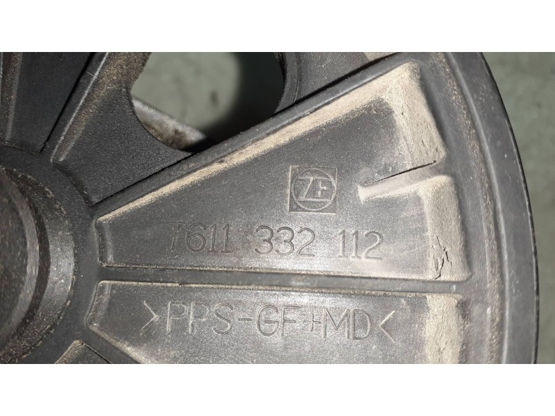 Recambio de bomba direccion para volvo s60 berlina 2.4 d referencia OEM IAM 7611332112  