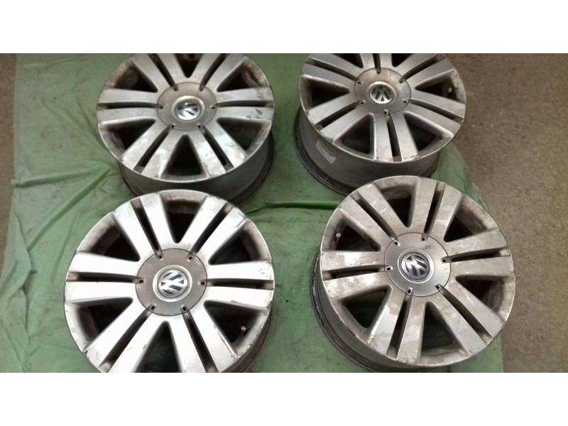 Recambio de juego llantas para volkswagen passat berlina (3c2) advance referencia OEM IAM 3C0601025AF 7JX16H2 ET45