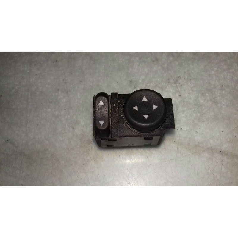 Recambio de mando retrovisor para fiat idea (135) 1.4 16v active (i+a) referencia OEM IAM B569  