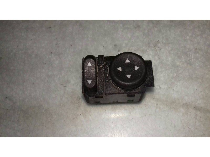 Recambio de mando retrovisor para fiat idea (135) 1.4 16v active (i+a) referencia OEM IAM B569  