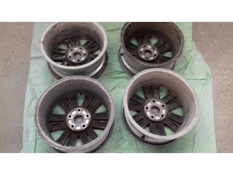 Recambio de juego llantas para volkswagen passat berlina (3c2) advance referencia OEM IAM 3C0601025AF 7JX16H2 ET45