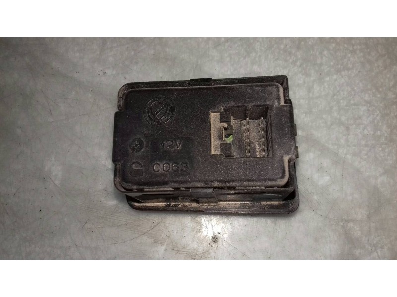 Recambio de mando retrovisor para alfa romeo 166 2.0 t.spark referencia OEM IAM C063  