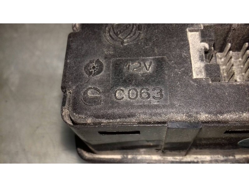 Recambio de mando retrovisor para alfa romeo 166 2.0 t.spark referencia OEM IAM C063  