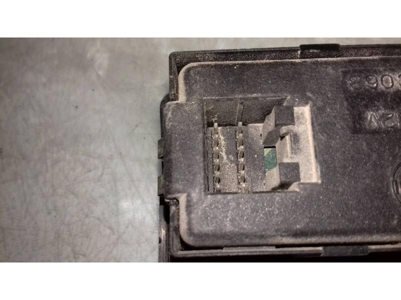 Recambio de mando retrovisor para alfa romeo 166 2.0 t.spark referencia OEM IAM C063  