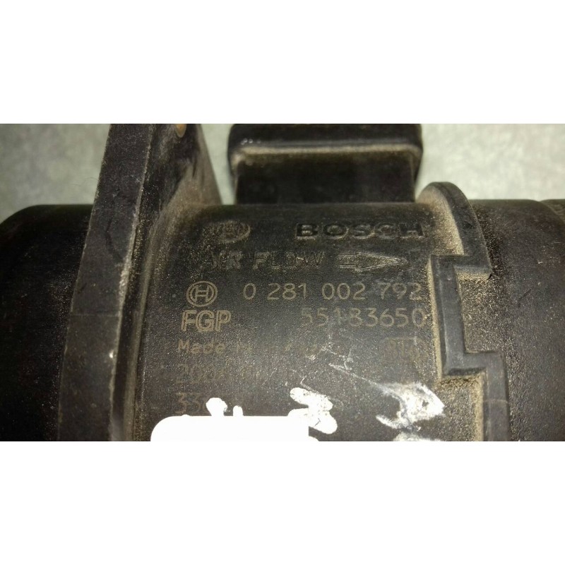 Recambio de caudalimetro para alfa romeo 147 (190) 1.9 jtd 120 collezione referencia OEM IAM 0281002792 55183650 BOSCH