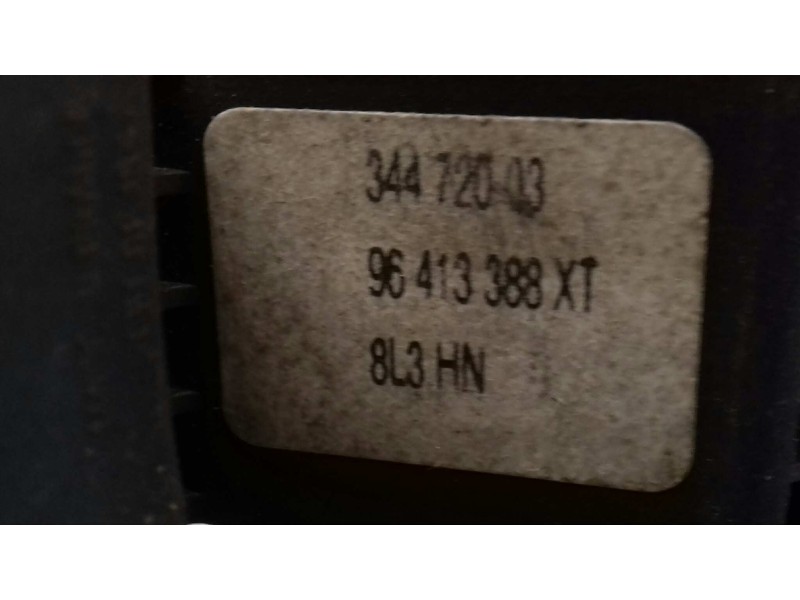 Recambio de mando multifuncion para citroen berlingo 2.0 hdi sx familiar referencia OEM IAM 96413388XT 34472003 RADIO