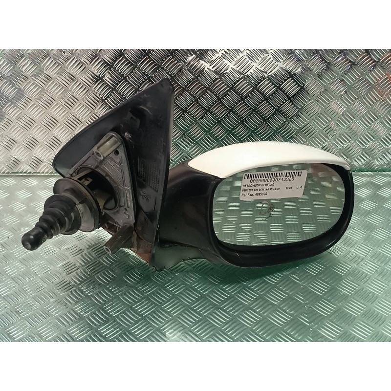 Recambio de retrovisor derecho para peugeot 206 berlina xs-line referencia OEM IAM 4995000  MANUAL