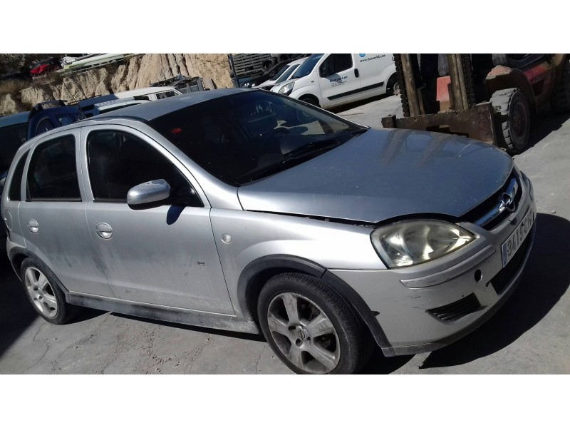 opel corsa c del año 2004