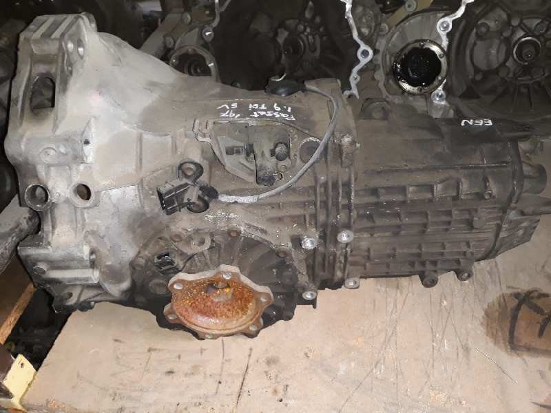 Recambio de caja cambios para volkswagen passat berlina (3b2) comfortline referencia OEM IAM EEN  MANUAL 5V