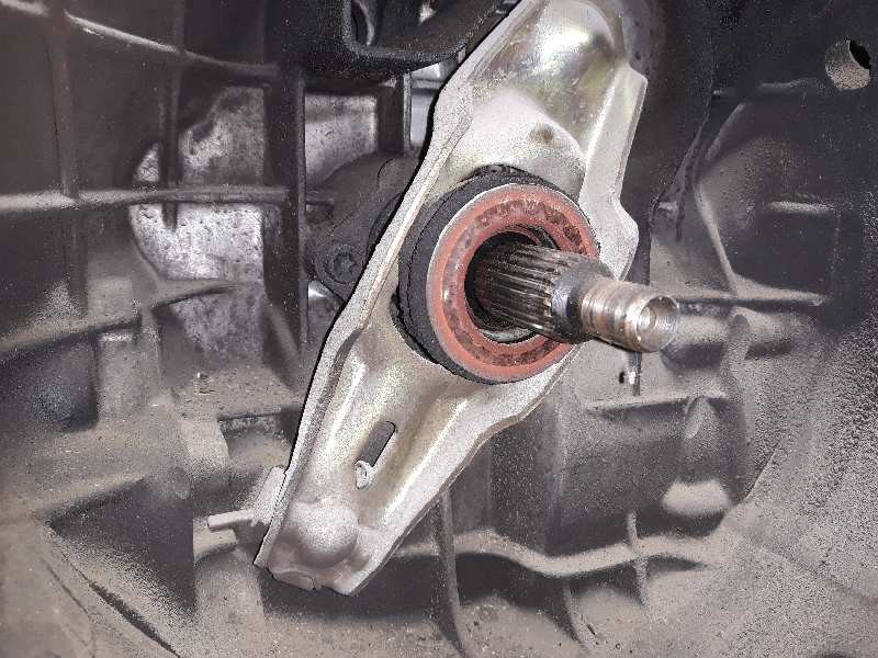 Recambio de caja cambios para audi a6 berlina (4b2) 2.4 (121kw) referencia OEM IAM DSC  MANUAL 5V