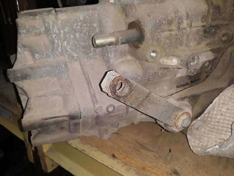 Recambio de caja cambios para volkswagen passat berlina (3b2) comfortline referencia OEM IAM DHW  MANUAL 5V