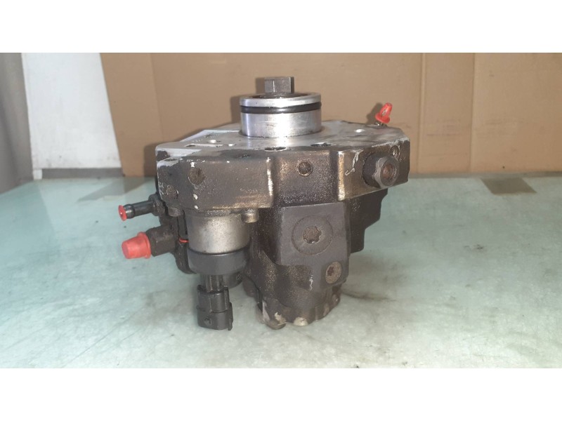 Recambio de bomba inyeccion para volvo s60 berlina 2.4 d referencia OEM IAM 0445010043 8642781 BOSCH