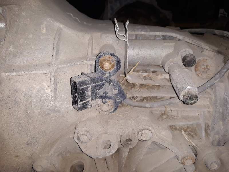 Recambio de caja cambios para volkswagen passat berlina (3b2) comfortline referencia OEM IAM DHW  MANUAL 5V