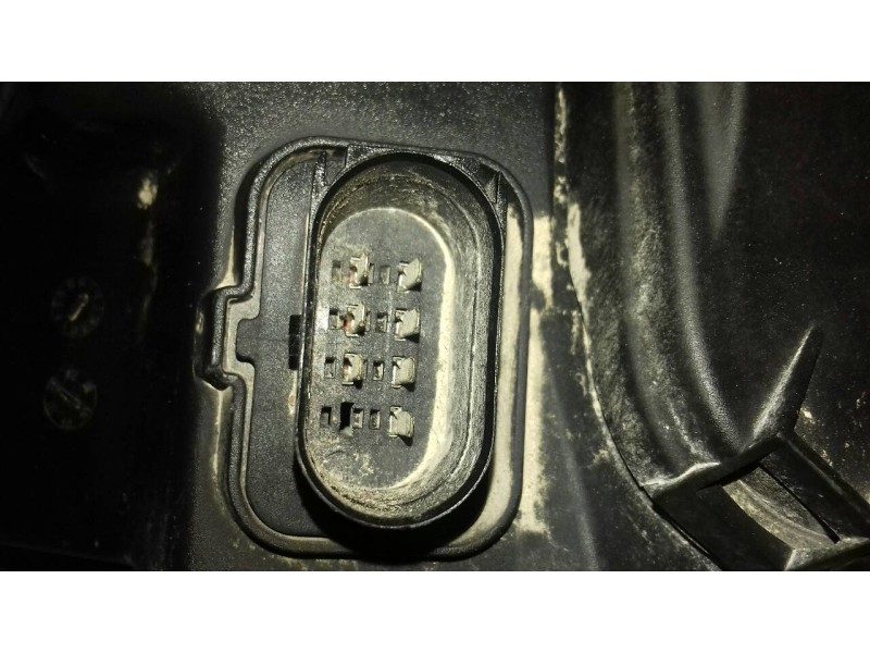 Recambio de faro derecho para seat arosa (6h1) 1.4 referencia OEM IAM 39840748  