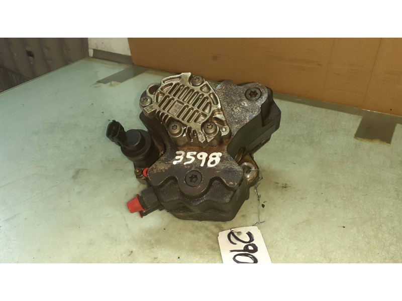 Recambio de bomba inyeccion para volvo s60 berlina 2.4 d referencia OEM IAM 0445010043 8642781 BOSCH