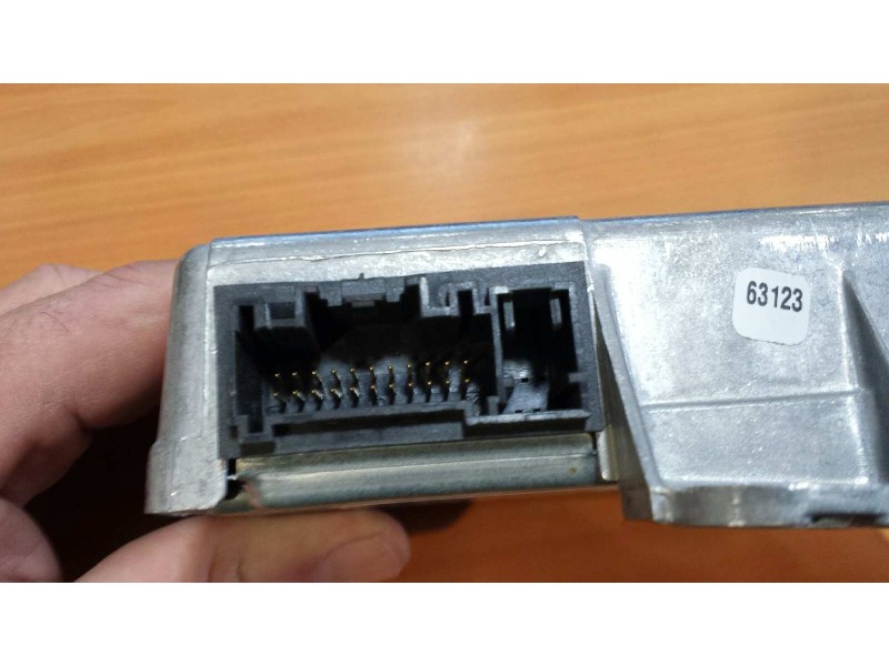 Recambio de centralita airbag para renault megane ii classic berlina confort authentique referencia OEM IAM 604289600 8200367444