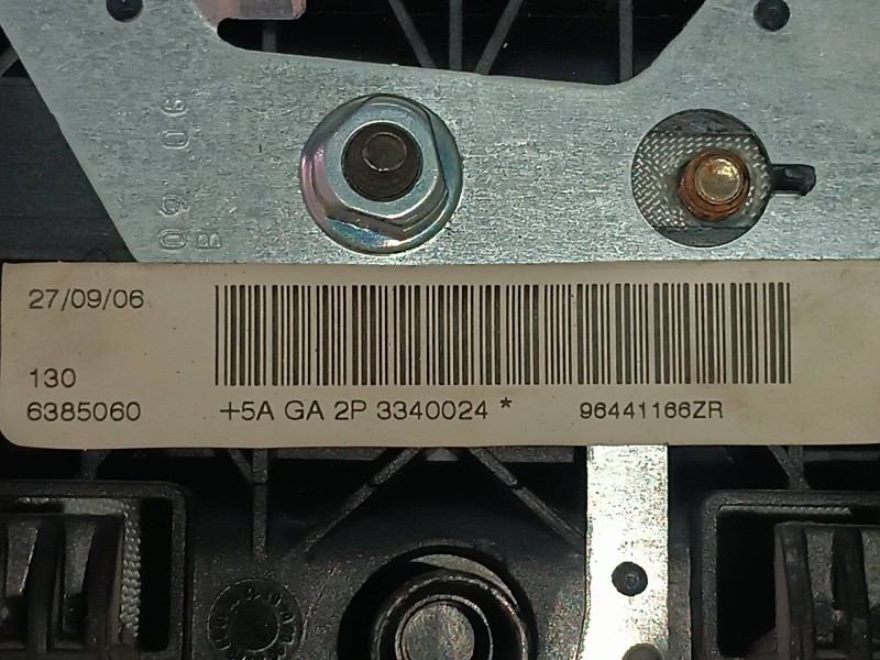 Recambio de airbag delantero izquierdo para peugeot 206 berlina xs-line referencia OEM IAM 96441166ZR  DOS CONECTORES