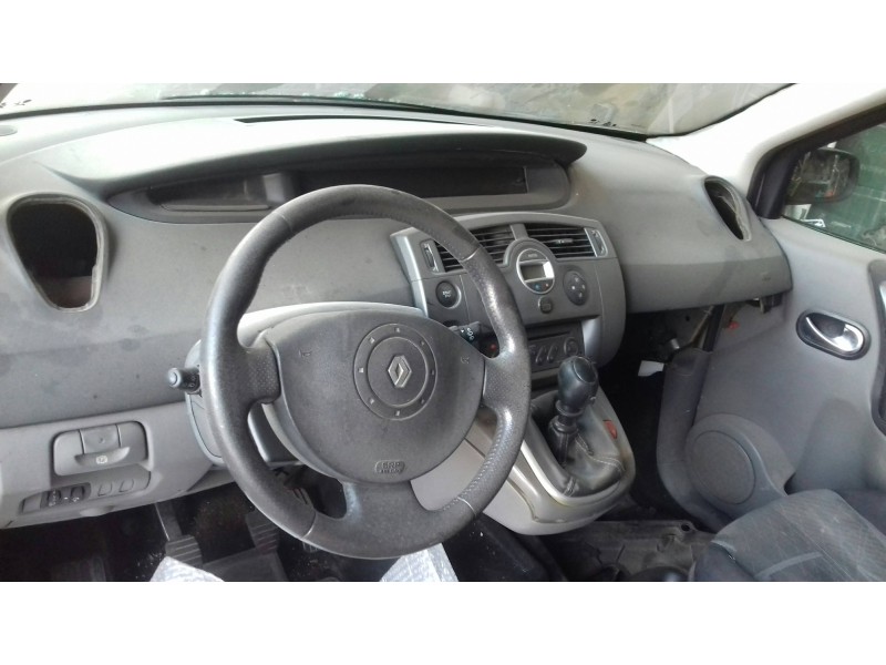 renault scenic ii del año 2004